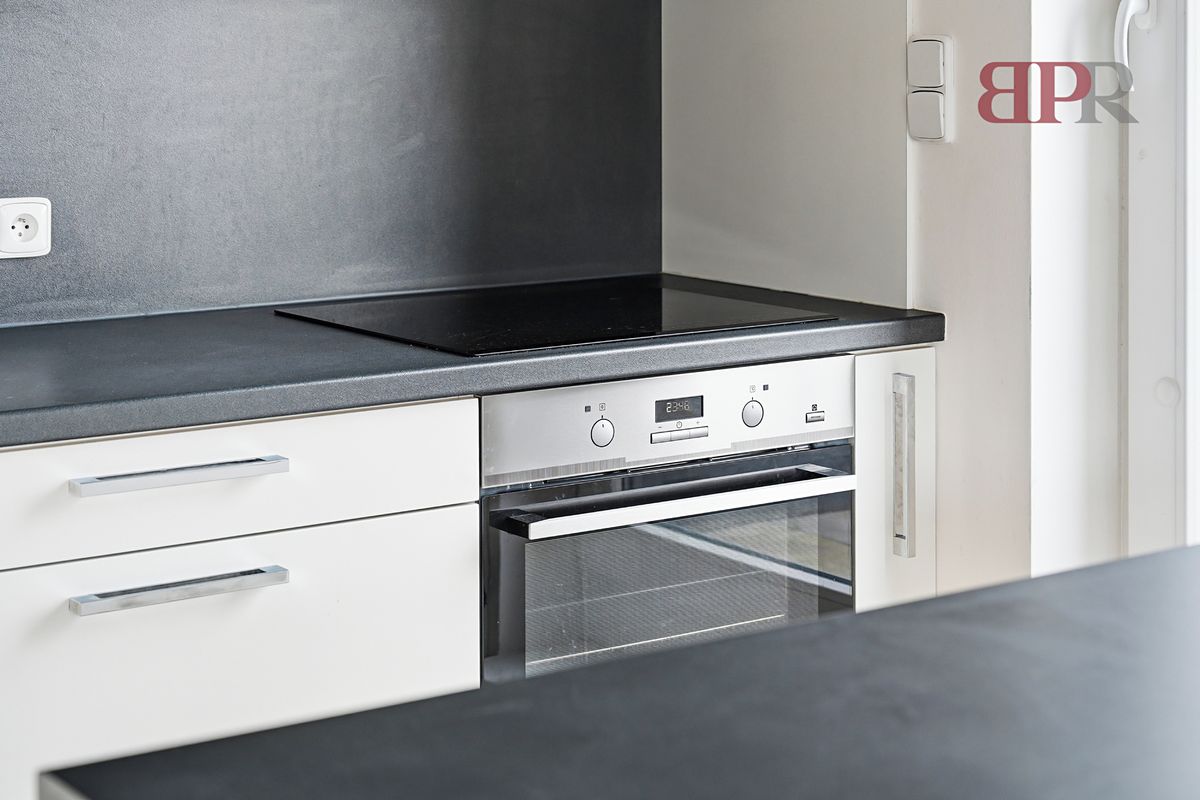 Plně vybavená kuchyňská linka se spotřebiči Electrolux