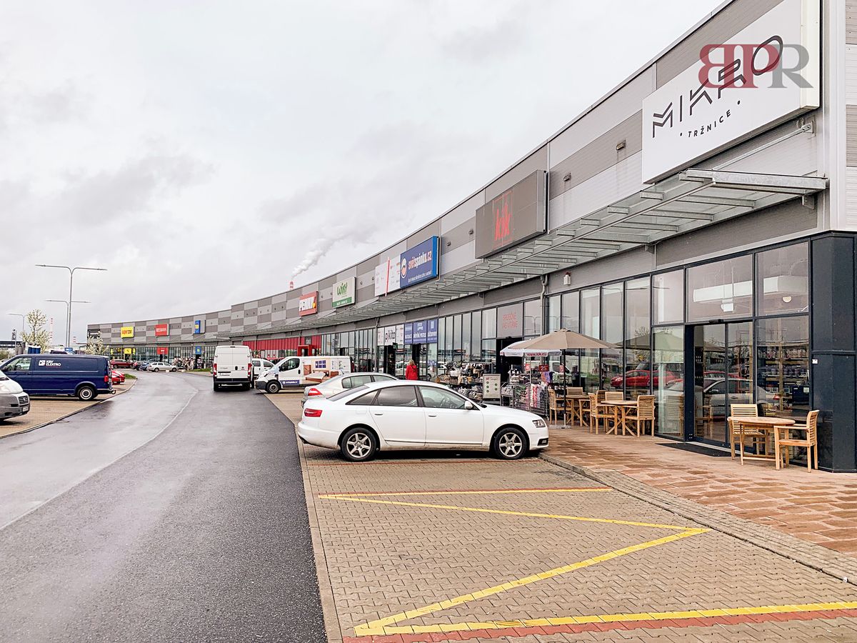 Retail park v docházkové vzdálenosti